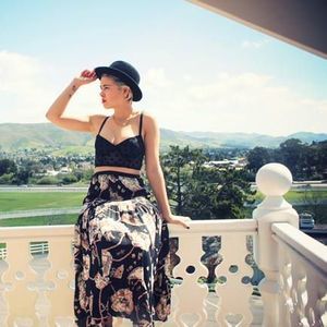 Meet your Posher, Destinee